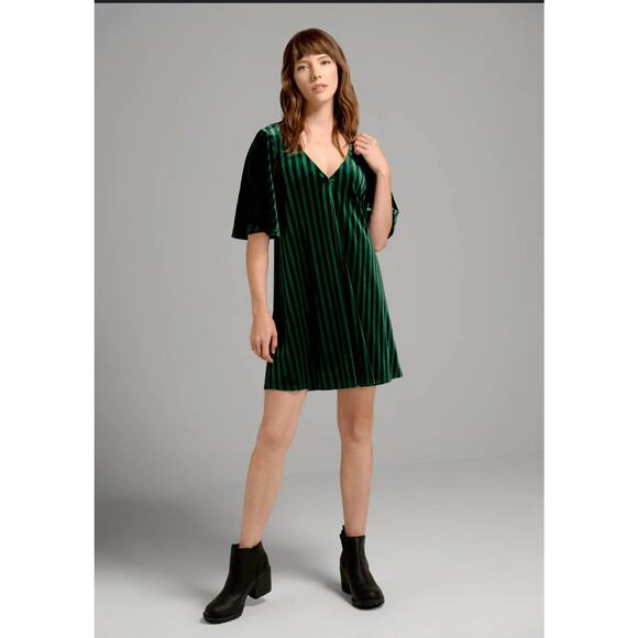 ModCloth Womens Halloween Conjuring Magic Green Black Velvet Shift Dress Medium - Picture 1 of 9